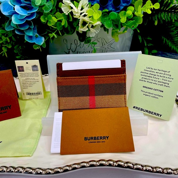 Burberry Handbags - BURBERRY Sandon Canvas Check Slim Card Case NWT!